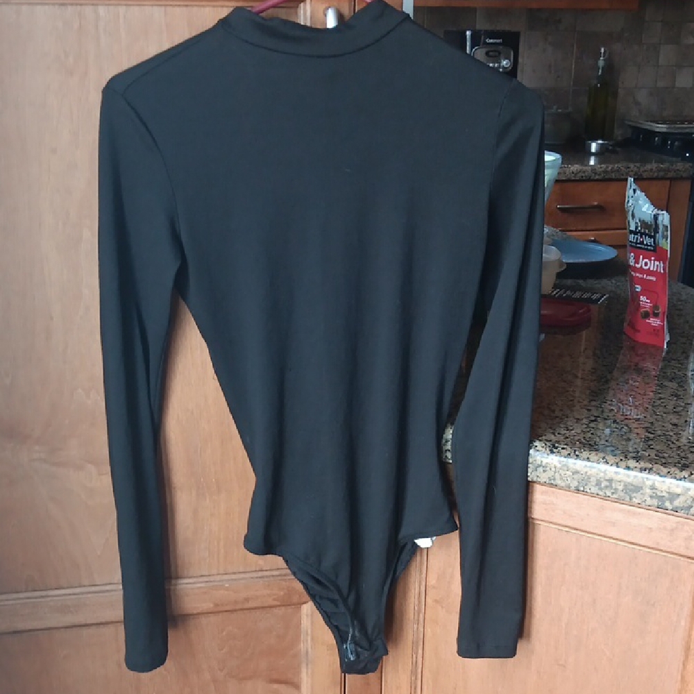 Black Long Sleeve Bodysuit With Open Chain Back
